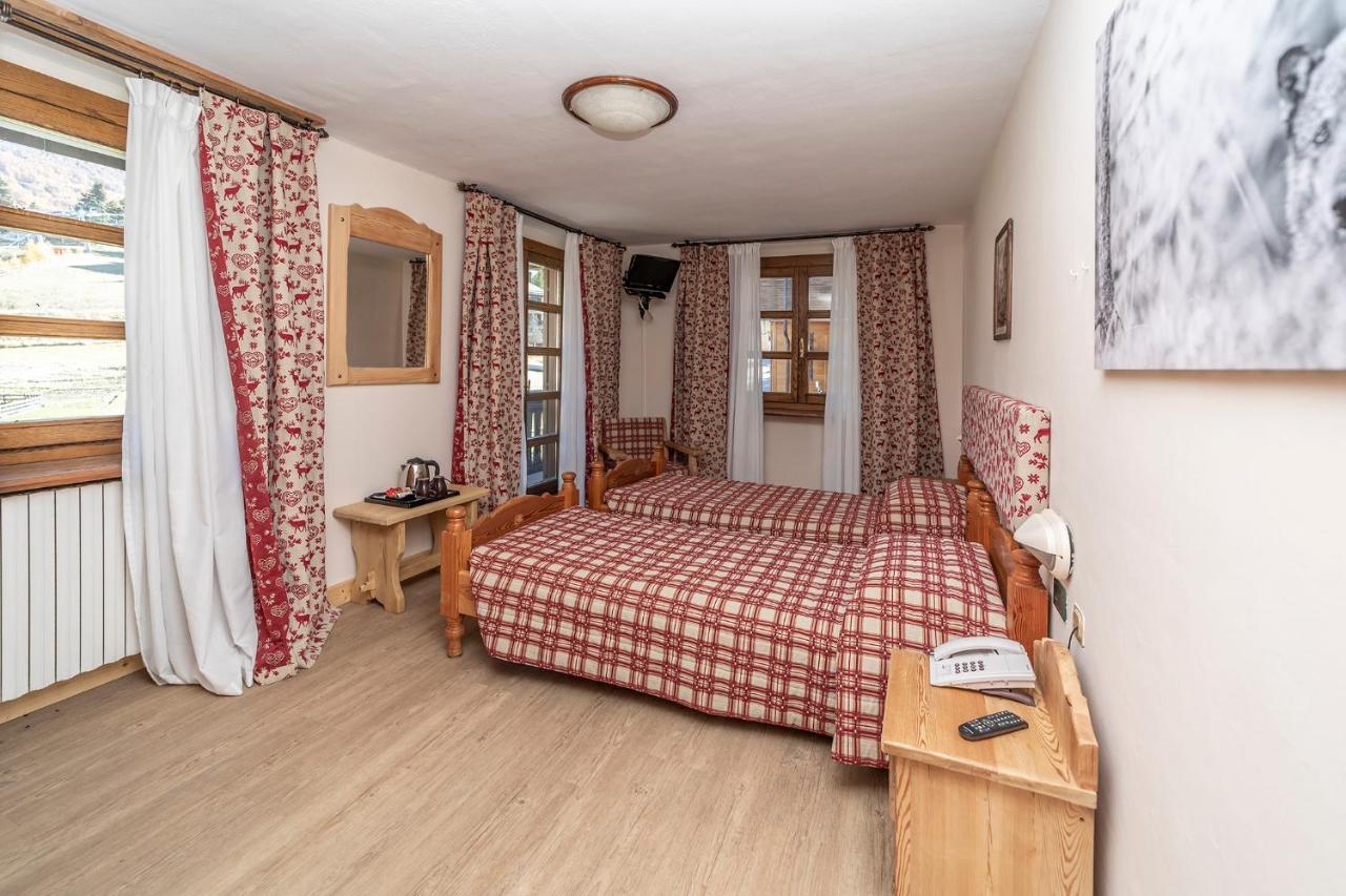 Hotel Stella Alpina 오울크스 외부 사진