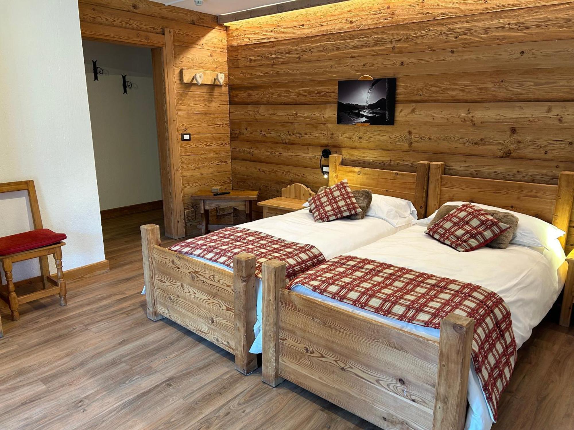 Hotel Stella Alpina 오울크스 외부 사진